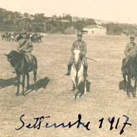 Vittorio Cini (deuxième à gauche) officier de cavalerie en 1917
