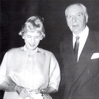 Vittorio Cini, in 1961, with the US ambassador, Clara Booth